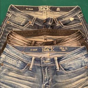 Buckle Black size 28, 2 skinny and 1 crop.